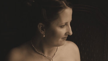 Louise Mostert